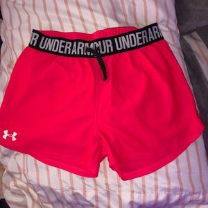 Under armor heat-gear loose compression shorts